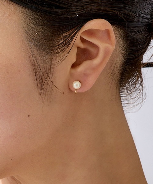 CALIN　STANDARD（カリンスタンダード）の「◆金属アレルギー対応◆◆made in japan◆【痛くない】【落ちにくい】【ストレスフリーな着け心地】パール　ループフィットイヤリング（イヤリング・レディース・アイボリー/ホワイト・FREE）」の10枚目の写真