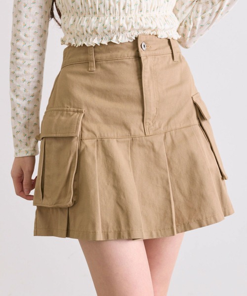 OLIVE des OLIVE（オリーブデオリーブ）の「カーゴプリーツミニスカート（スカート・レディース・チャコールグレー/インディゴブルー/キャメル/ブルー・FREE）」の4枚目の写真