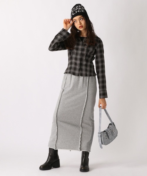 FOREVER 21(フォーエバー トゥエンティーワン)の「【2025SS】裏毛Iラインスカート(スカート・レディース・ブラック/グレー・SMALL/MEDIUM)」の3枚目の写真