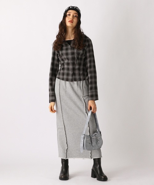 FOREVER 21(フォーエバー トゥエンティーワン)の「【2025SS】裏毛Iラインスカート(スカート・レディース・ブラック/グレー・SMALL/MEDIUM)」の4枚目の写真