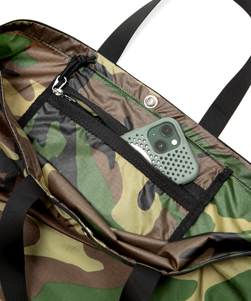 Drifter（ドリフター）の「PACK SHOULDER TOTE／パックショルダートート（ショルダーバッグ・メンズ・タン/グリーン系カモフラージュ/ネイビー/ブルー/ブラック・FREE）」の17枚目の写真