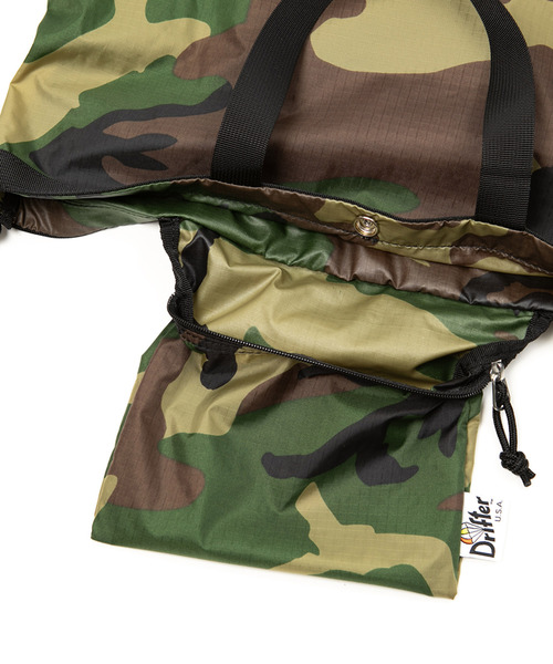 Drifter（ドリフター）の「PACK SHOULDER TOTE／パックショルダートート（ショルダーバッグ・メンズ・タン/グリーン系カモフラージュ/ネイビー/ブルー/ブラック・FREE）」の14枚目の写真