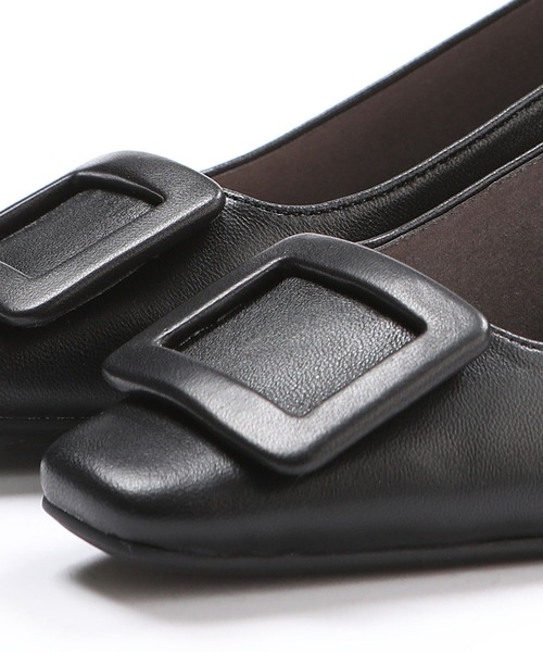 HIPS（ヒップス）の「スクエアトゥバックルパンプス（パンプス・レディース・ネイビー/グレー/ブラック・22.5cm/23cm/23.5cm/24cm/24.5cm）」の7枚目の写真