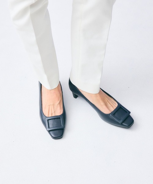 HIPS（ヒップス）の「スクエアトゥバックルパンプス（パンプス・レディース・ネイビー/グレー/ブラック・22.5cm/23cm/23.5cm/24cm/24.5cm）」の14枚目の写真
