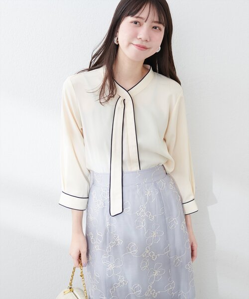 natural couture（ナチュラルクチュール）の「ねじり配色ボウタイ7分袖ブラウス（シャツ/ブラウス・レディース・アイボリー/ネイビー/ラベンダー/イエロー/ベージュ・FREE）」の8枚目の写真