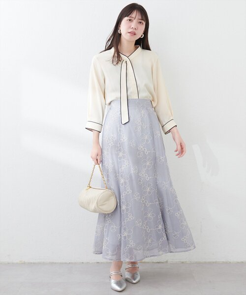 natural couture（ナチュラルクチュール）の「ねじり配色ボウタイ7分袖ブラウス（シャツ/ブラウス・レディース・アイボリー/ネイビー/ラベンダー/イエロー/ベージュ・FREE）」の10枚目の写真