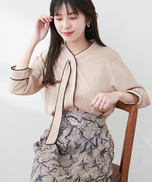 natural couture（ナチュラルクチュール）の「ねじり配色ボウタイ7分袖ブラウス（シャツ/ブラウス・レディース・アイボリー/ネイビー/ラベンダー/イエロー/ベージュ・FREE）」の13枚目の写真