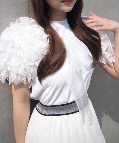 SELFIST(セルフィスト)の「【GLOW掲載】2WAYボリュームフリル付き半袖Tシャツ レイヤード 夏服(Tシャツ/カットソー・レディース・ベージュ/ブラック/オフホワイト・フリー)」の21枚目の写真