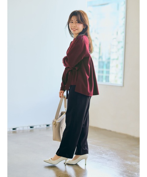 COHINA（コヒナ）の「シャツテールブラウス×テーパードパンツセットアップ 【低身長・小柄女性】（セットアップ・レディース・レッド・SHORT）」の12枚目の写真