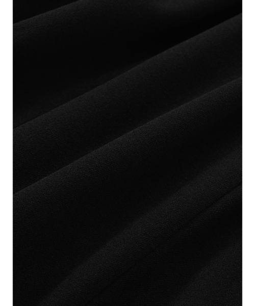 COHINA（コヒナ）の「シャツテールブラウス×テーパードパンツセットアップ 【低身長・小柄女性】（セットアップ・レディース・レッド・SHORT）」の2枚目の写真