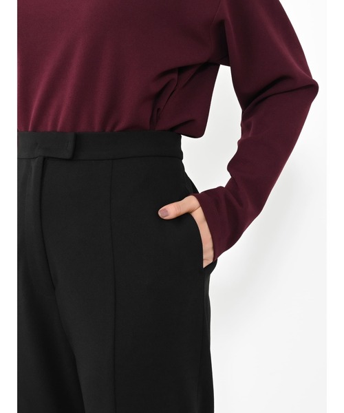 COHINA（コヒナ）の「シャツテールブラウス×テーパードパンツセットアップ 【低身長・小柄女性】（セットアップ・レディース・レッド・SHORT）」の9枚目の写真