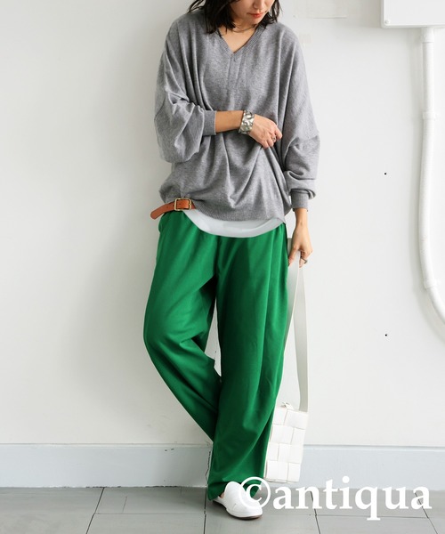 antiqua(アンティカ)の「コーデセット カシミヤタッチドルマンニット×カッティングテーパードパンツ(セットアップ・レディース・パープル/ナチュラル/杢グレー・L/M)」の4枚目の写真