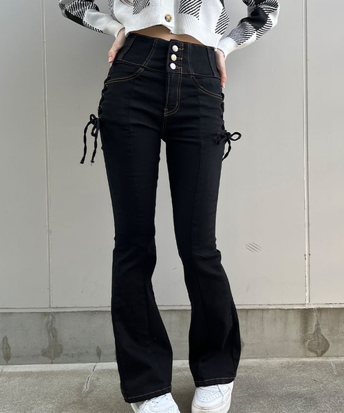 GLAMOROUS JANE(グラマラスジェーン)の「脇レースアップハイウエストデニムフレアパンツ(デニムパンツ・レディース・ブラック/チャコールグレー/ブルー・M/S)」の6枚目の写真