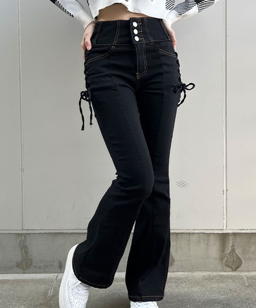 GLAMOROUS JANE(グラマラスジェーン)の「脇レースアップハイウエストデニムフレアパンツ(デニムパンツ・レディース・ブラック/チャコールグレー/ブルー・M/S)」の8枚目の写真
