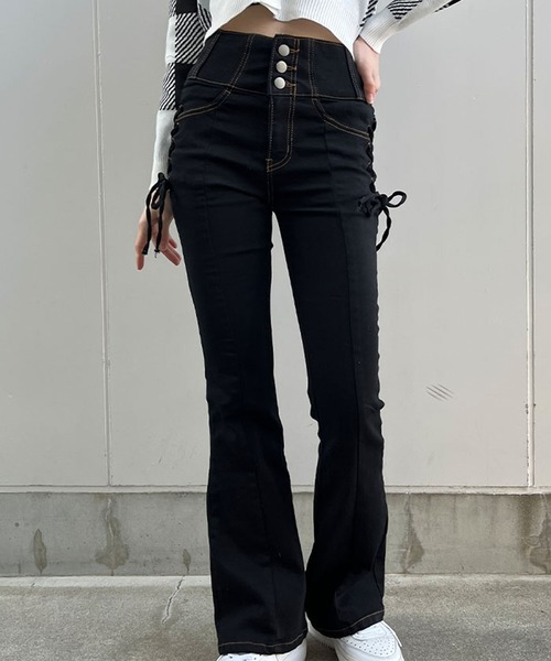 GLAMOROUS JANE(グラマラスジェーン)の「脇レースアップハイウエストデニムフレアパンツ(デニムパンツ・レディース・ブラック/チャコールグレー/ブルー・M/S)」の13枚目の写真