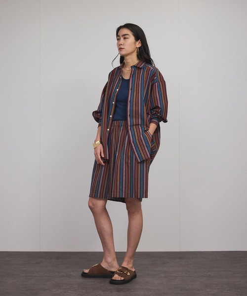 SALON adam et rope'（サロン アダム エ ロペ）の「Hug Silk ラウンドネックタンクトップ（タンクトップ・レディース・オフホワイト/ブラック/ネイビー・FREE）」の14枚目の写真