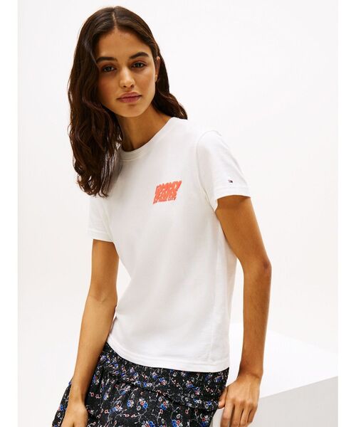 tommy jeans(トミー ジーンズ)の「レギュラーバブルロゴTシャツ(Tシャツ/カットソー・レディース・ホワイト/ブルー/ブラック・SMALL/X-SMALL/MEDIUM)」の7枚目の写真