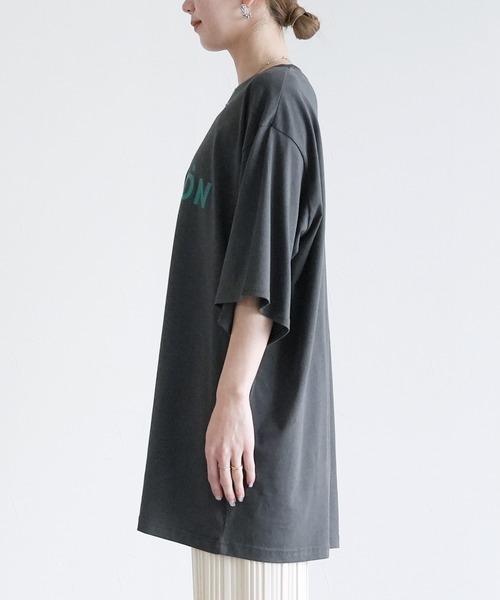 reca(レカ)の「BIGロゴプリントTシャツ(Tシャツ/カットソー・レディース・ブラック/オフホワイト/チャコールグレー・M)」の11枚目の写真