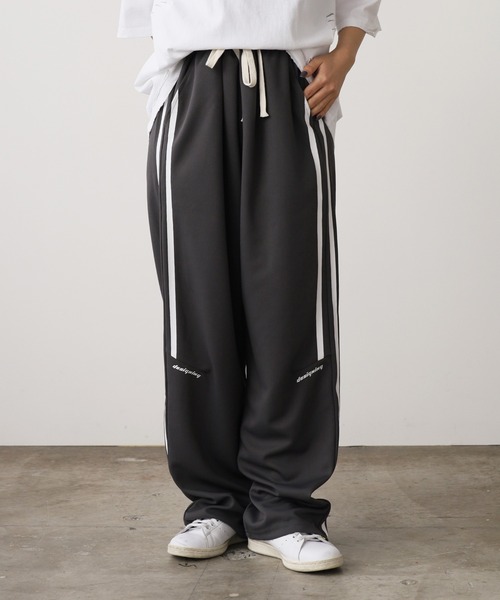 ROOPTOKYO(ループトウキョウ)の「Sideline Easy Sweatpants / サイドライン イージースウェットパンツ メンズ 秋物 秋服 2026年秋冬(スウェットパンツ・メンズ・グレー/ブラック・M/L)」の9枚目の写真