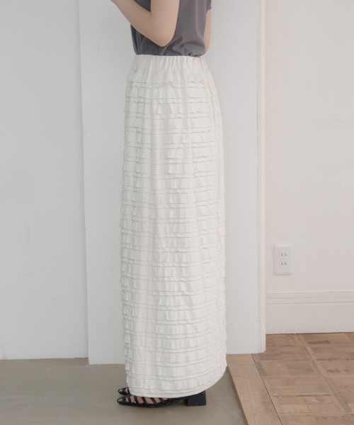 slattgir(スラットジール)の「高身長 カットフリルティアードスカート(トールサイズ)Essenave(スカート・レディース・アイボリー/ブラック・M/L/LL/3L)」の17枚目の写真