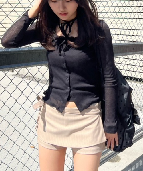 Never mind the XU / Chikashitsu+(ネバーマインド ザ エックスユー / チカシツプラス)の「【nmtc+】stripe rap pants / 【エヌエムティーシープラス】ストライプボーダーラップスカートパンツ(スカート・レディース・チャコール/ベージュ/グレー・ONE SIZE)」の15枚目の写真