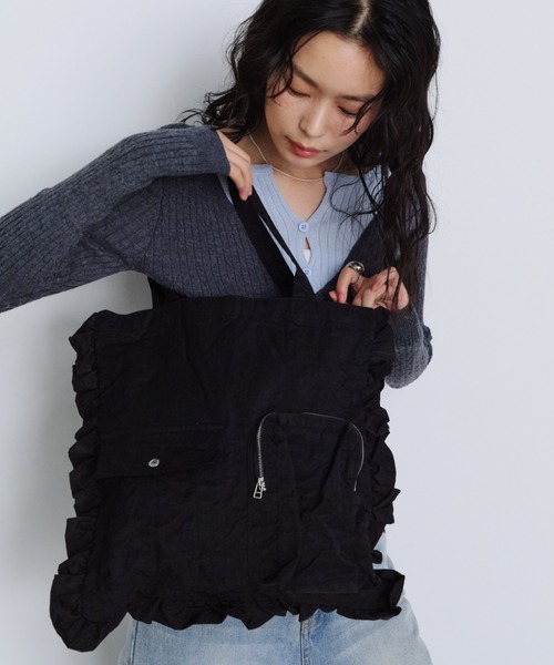 セール】アウトポケットフリルナイロンポケット/A4サイズ収納可能