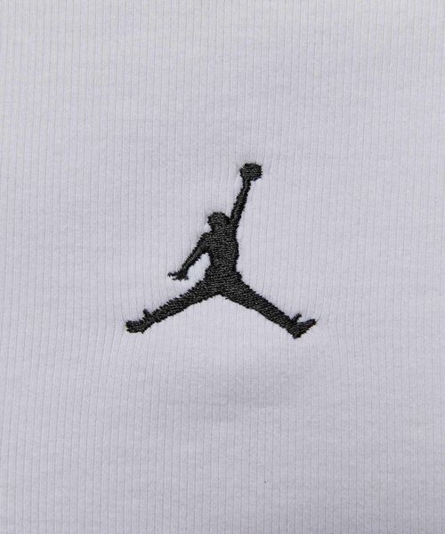 JORDAN BRAND（ジョーダンブランド）の「ジョーダン エッセンシャル ウィメンズタンクトップ / Jordan Essentials Women's Tank HF9475-100 White（タンクトップ・レディース・ホワイト・XL/S/M/L/XS）」の4枚目の写真