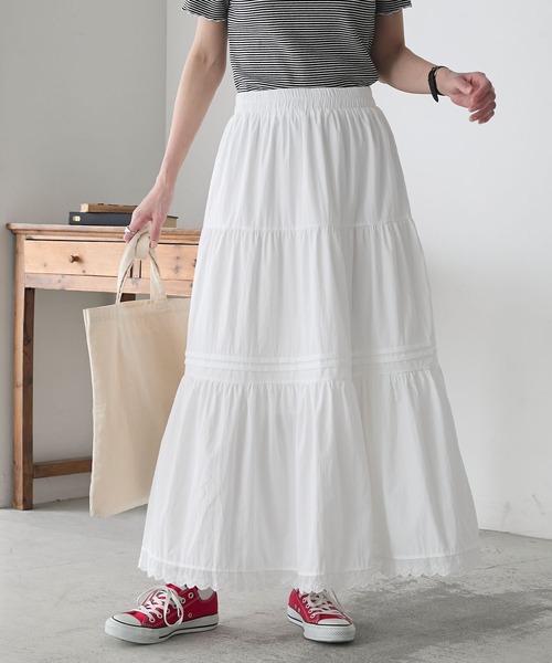 BONLECILL（ボンルシール）の「ピンタックデザイン裾レースギャザーロングスカート（スカート・レディース・ホワイト/ブラック・FREE）」の4枚目の写真