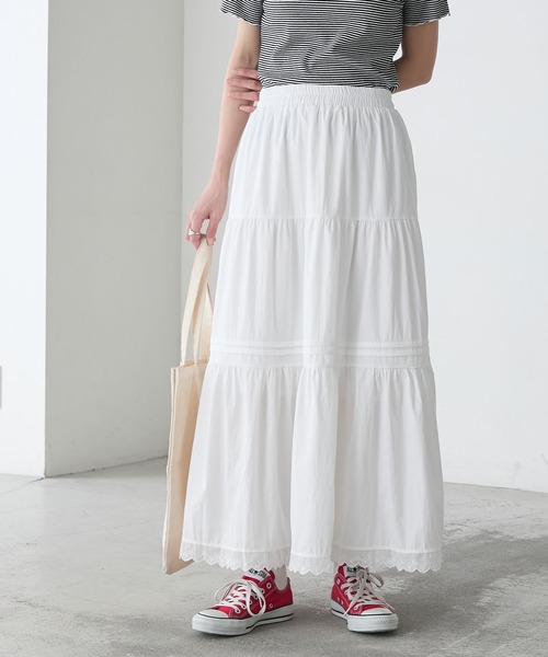 BONLECILL（ボンルシール）の「ピンタックデザイン裾レースギャザーロングスカート（スカート・レディース・ホワイト/ブラック・FREE）」の5枚目の写真