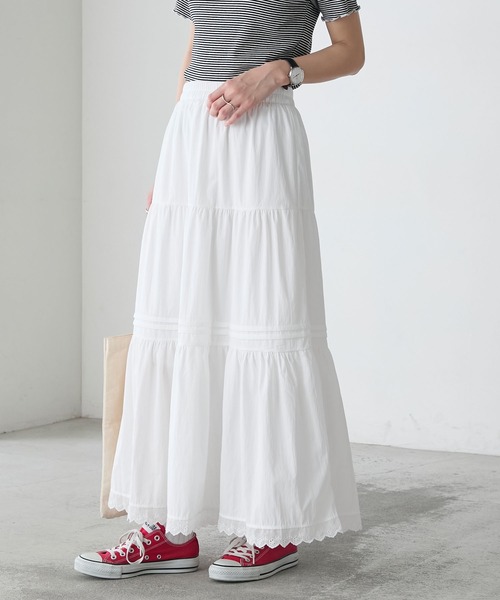 BONLECILL（ボンルシール）の「ピンタックデザイン裾レースギャザーロングスカート（スカート・レディース・ホワイト/ブラック・FREE）」の6枚目の写真