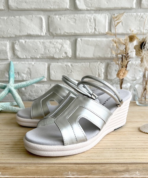 LUGG NAGG（ラグナグ）の「【REFRESH WALK】【2WAY】ストラップ稼働サンダル【３Ｅ】（サンダル・レディース・ブラック/シルバー/ホワイト・L/M/S）」の20枚目の写真