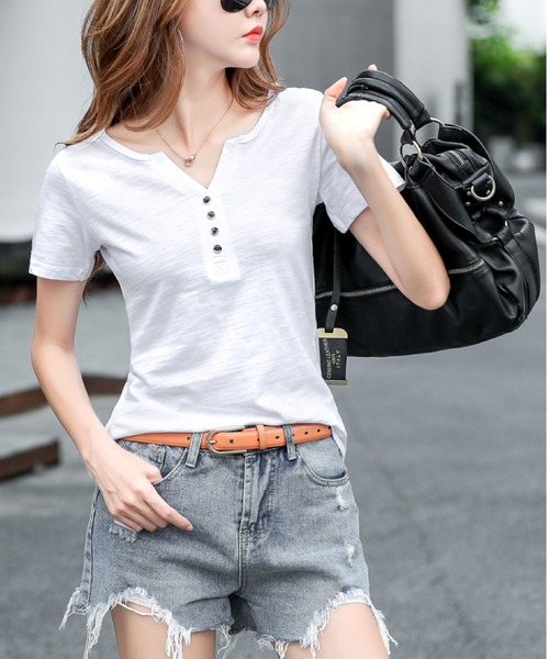 2ly2(トゥーリートゥー)の「ヘンリーネックTシャツ(Tシャツ/カットソー・レディース・ブルー/パープル/ホワイト/グリーン・FREE)」の5枚目の写真