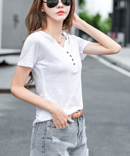 2ly2(トゥーリートゥー)の「ヘンリーネックTシャツ(Tシャツ/カットソー・レディース・ブルー/パープル/ホワイト/グリーン・FREE)」の6枚目の写真