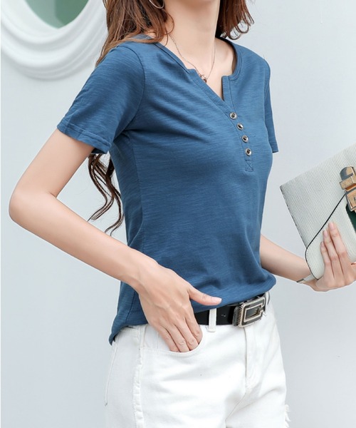 2ly2(トゥーリートゥー)の「ヘンリーネックTシャツ(Tシャツ/カットソー・レディース・ブルー/パープル/ホワイト/グリーン・FREE)」の12枚目の写真