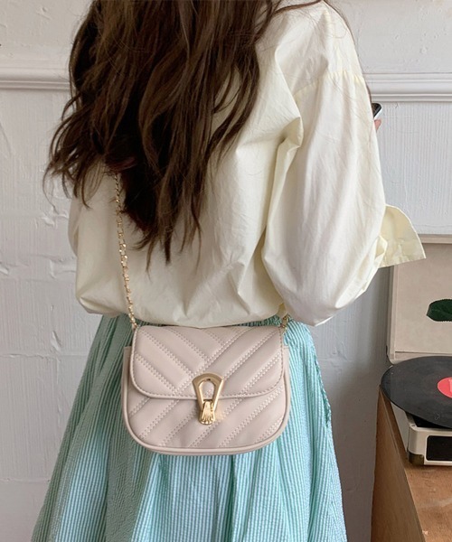Miniministore(ミニミニストア)の「ミニショルダーバッグ キルティング鞄上品(ショルダーバッグ・レディース・ブラック/アイボリー・FREE)」の1枚目の写真