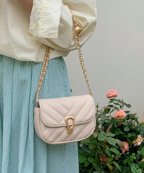 Miniministore(ミニミニストア)の「ミニショルダーバッグ キルティング鞄上品(ショルダーバッグ・レディース・ブラック/アイボリー・FREE)」の15枚目の写真