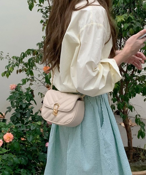Miniministore(ミニミニストア)の「ミニショルダーバッグ キルティング鞄上品(ショルダーバッグ・レディース・ブラック/アイボリー・FREE)」の13枚目の写真
