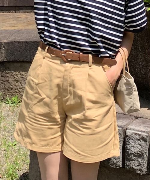 Teem Store（チームストア）の「ベルト付き タックハーフショートパンツ（その他パンツ・レディース・ホワイト/ベージュ/ブラック・S/M）」の2枚目の写真