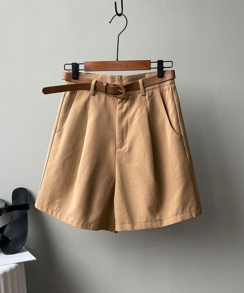 Teem Store（チームストア）の「ベルト付き タックハーフショートパンツ（その他パンツ・レディース・ホワイト/ベージュ/ブラック・S/M）」の21枚目の写真