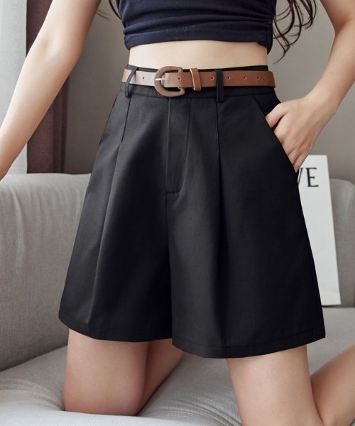 Teem Store（チームストア）の「ベルト付き タックハーフショートパンツ（その他パンツ・レディース・ホワイト/ベージュ/ブラック・S/M）」の18枚目の写真