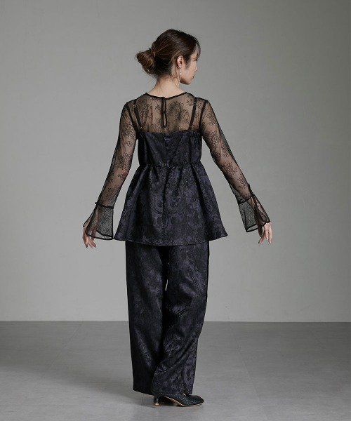 Callarus（カラルス）の「〔Callarus〕ベルスリーブ花柄チュール