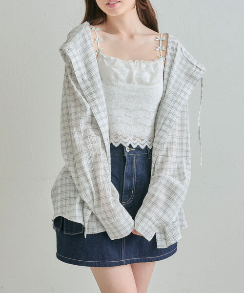 OLIVE des OLIVE(オリーブデオリーブ)の「フードBigシャツ(シャツ/ブラウス・レディース・ネイビー/サックスブルー/アイボリー/オフホワイト・FREE)」の3枚目の写真