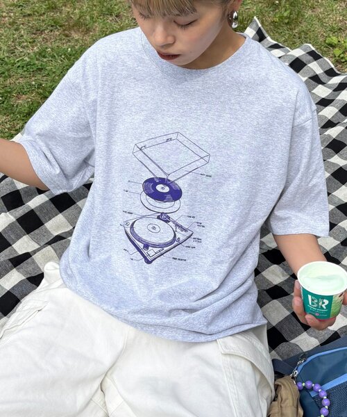 CIAOPANIC TYPY（チャオパニックティピー）の「【UNISEX】レコードTEE（Tシャツ/カットソー・レディース・ホワイト/グレー/ブラック・MEDIUM/LARGE）」の14枚目の写真