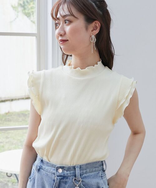 MAJESTIC LEGON（マジェスティックレゴン）の「ノースリフリルメロウリブトップス（Tシャツ/カットソー・レディース・アイボリー/グレイッシュベージュ/イエロー/モカ/ライトグリーン/ブルー/ネイビー/ブラック系その他/ブラック/ボルドー・MEDIUM）」の9枚目の写真