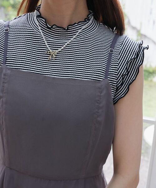 MAJESTIC LEGON（マジェスティックレゴン）の「ノースリフリルメロウリブトップス（Tシャツ/カットソー・レディース・アイボリー/グレイッシュベージュ/イエロー/モカ/ライトグリーン/ブルー/ネイビー/ブラック系その他/ブラック/ボルドー・MEDIUM）」の11枚目の写真