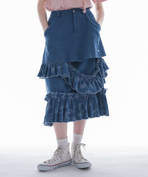 idem（イデム）の「damage frill denim skirt／花柄ジャガードフリルデザインスカート（デニムスカート・レディース・ブルー/ネイビー・FREE）」の4枚目の写真