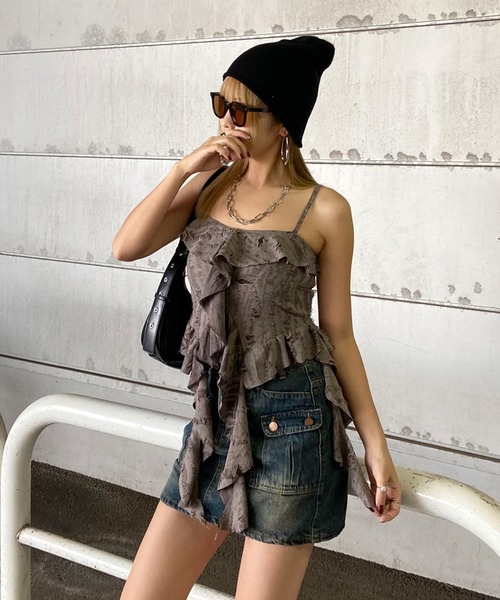 non-hedge（ノンヘッジ）の「ダメージフリルアシメキャミソール（キャミソール・レディース・アイボリー/ブラック/チャコールグレー・FREE）」の18枚目の写真