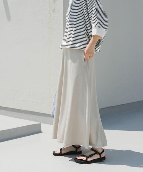 URBAN RESEARCH DOORS(アーバンリサーチドアーズ)の「『セットアップ対応』モダールコットン裏毛イージースカート(スカート・レディース・グレー/ベージュ系その他/ブラック・MEDIUM)」の5枚目の写真