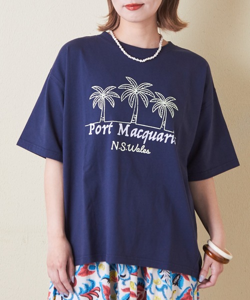 CUBE SUGAR(キューブシュガー)の「21/-シルケット風天竺接触冷感裾タックTシャツ(Tシャツ/カットソー・レディース・イエロー/ネイビー/ホワイト/ブルー/マルチ・M)」の3枚目の写真