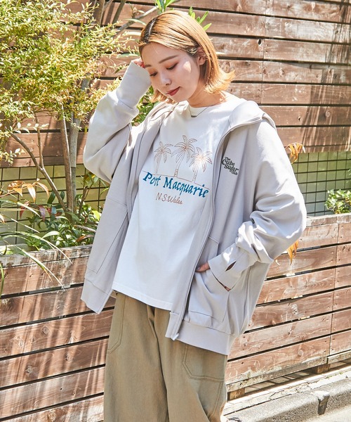 CUBE SUGAR(キューブシュガー)の「21/-シルケット風天竺接触冷感裾タックTシャツ(Tシャツ/カットソー・レディース・イエロー/ネイビー/ホワイト/ブルー/マルチ・M)」の14枚目の写真
